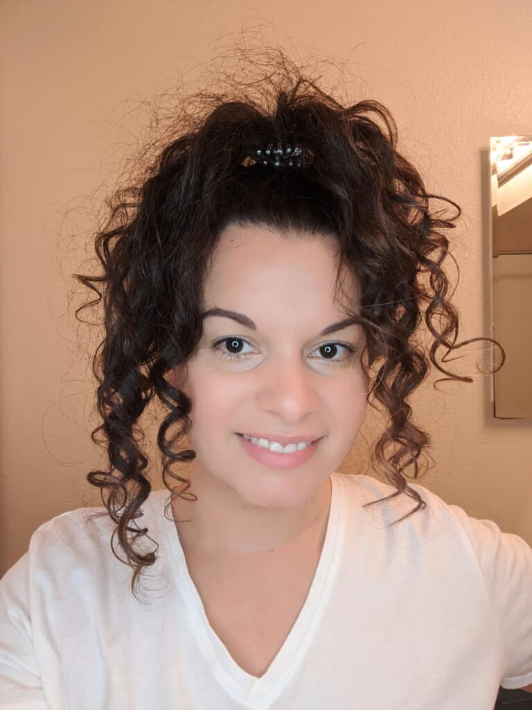 pineapple hairstyle to keep curls overnight